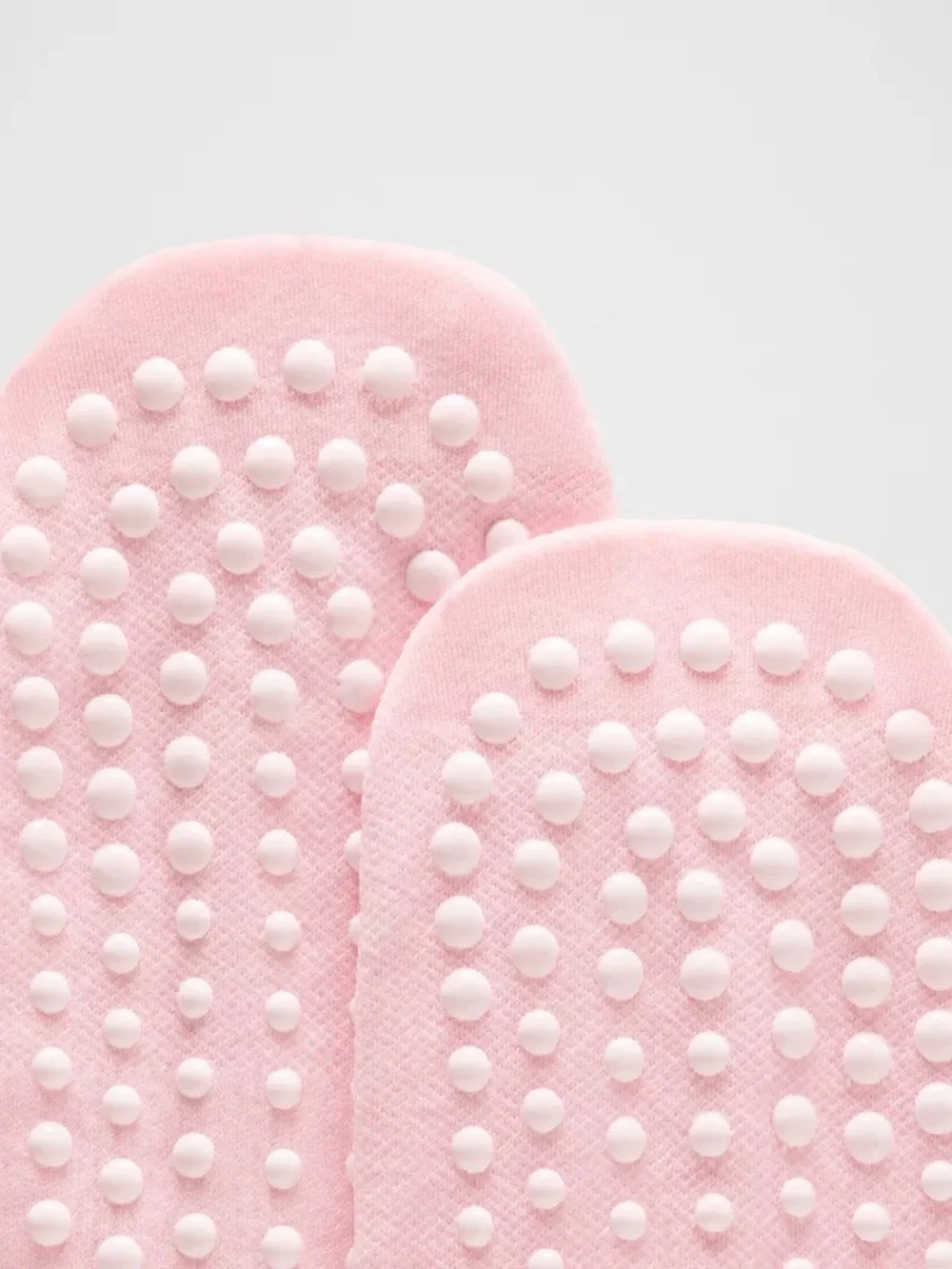 🆕💕 Lululemon Find Your Balance Grip Quarter Socks - Pink Pearl